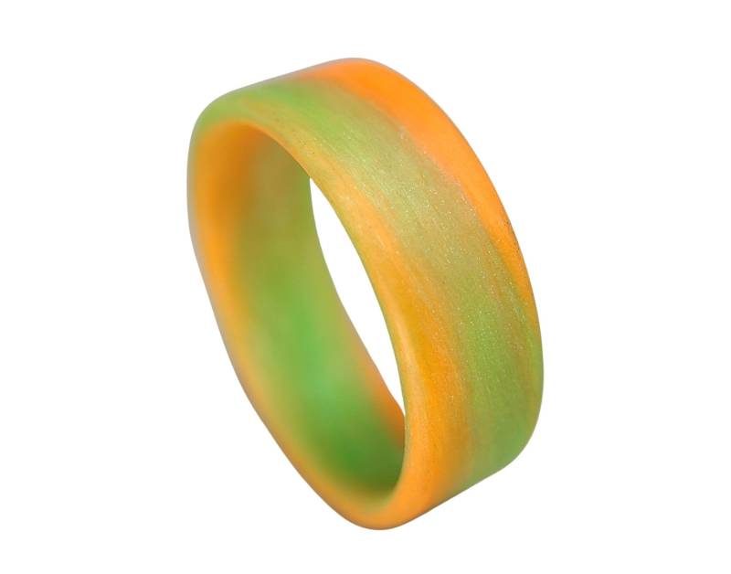 Orange Und Grüner Swirl Glow Ring - Handgefertigt Leuchtendes Interieur/Exterieur Benutzerdefinierte Bandbreiten von CoreCarbonRings