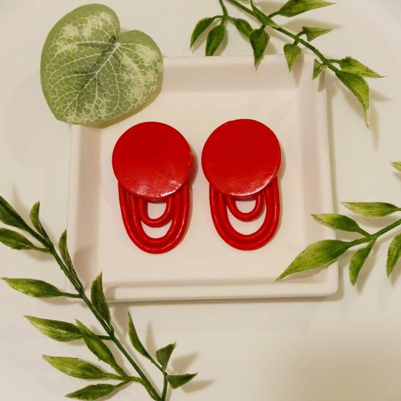 Die Tash Collection| Statement Rote Ohrringe Aus Ton| Retro Post Backs von CornerClaybyKat