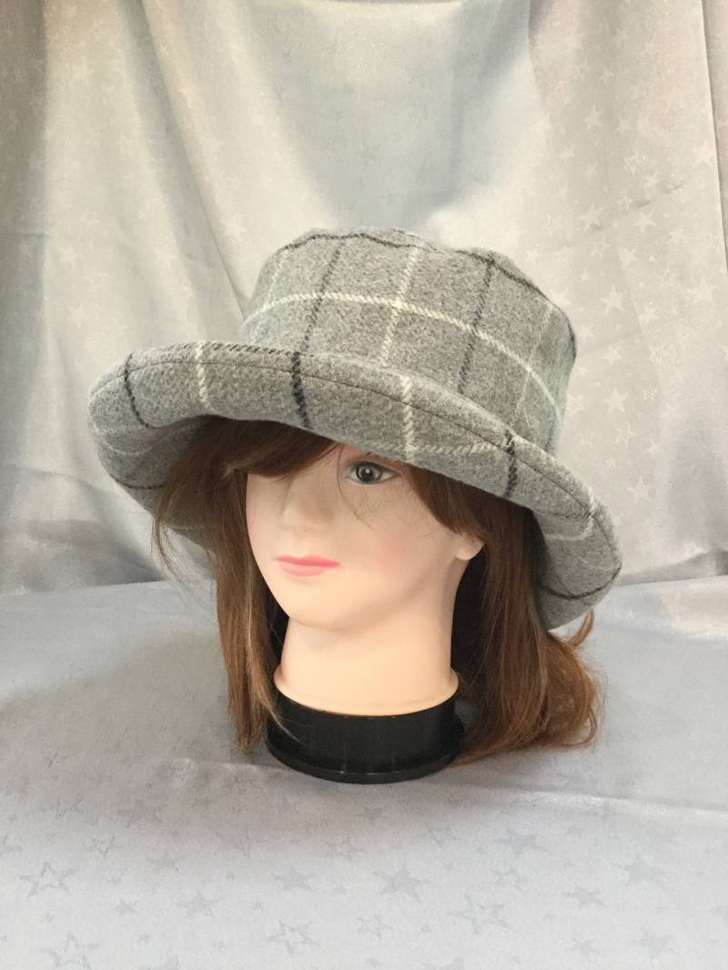 Schöne Damen Grau Tweed Cloche Hut von CornishBoutique
