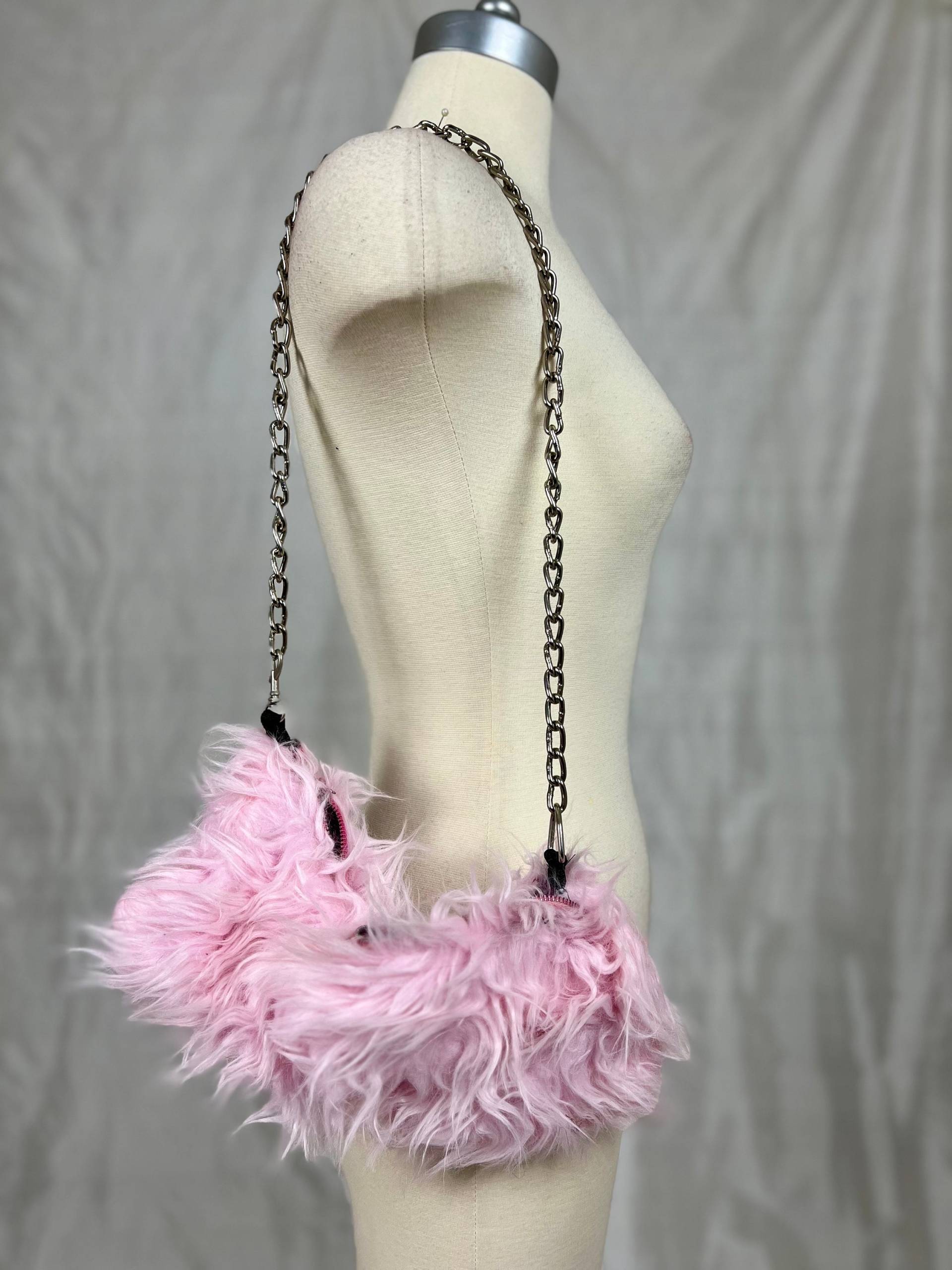 Baby Rosa Kunstpelz Kette Henkel Tasche Baby Rosa Kunstpelz Kette Henkel Tasche von CorsetofEden