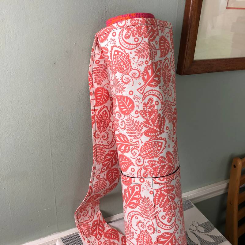 Von Hand Genäht Rosa Paisley Yoga/Pilates Tasche & Neue Matte Von Hand Genäht Rosa Paisley Yoga/Pilates Tasche & Neue Matte von CortlandStreetStudio