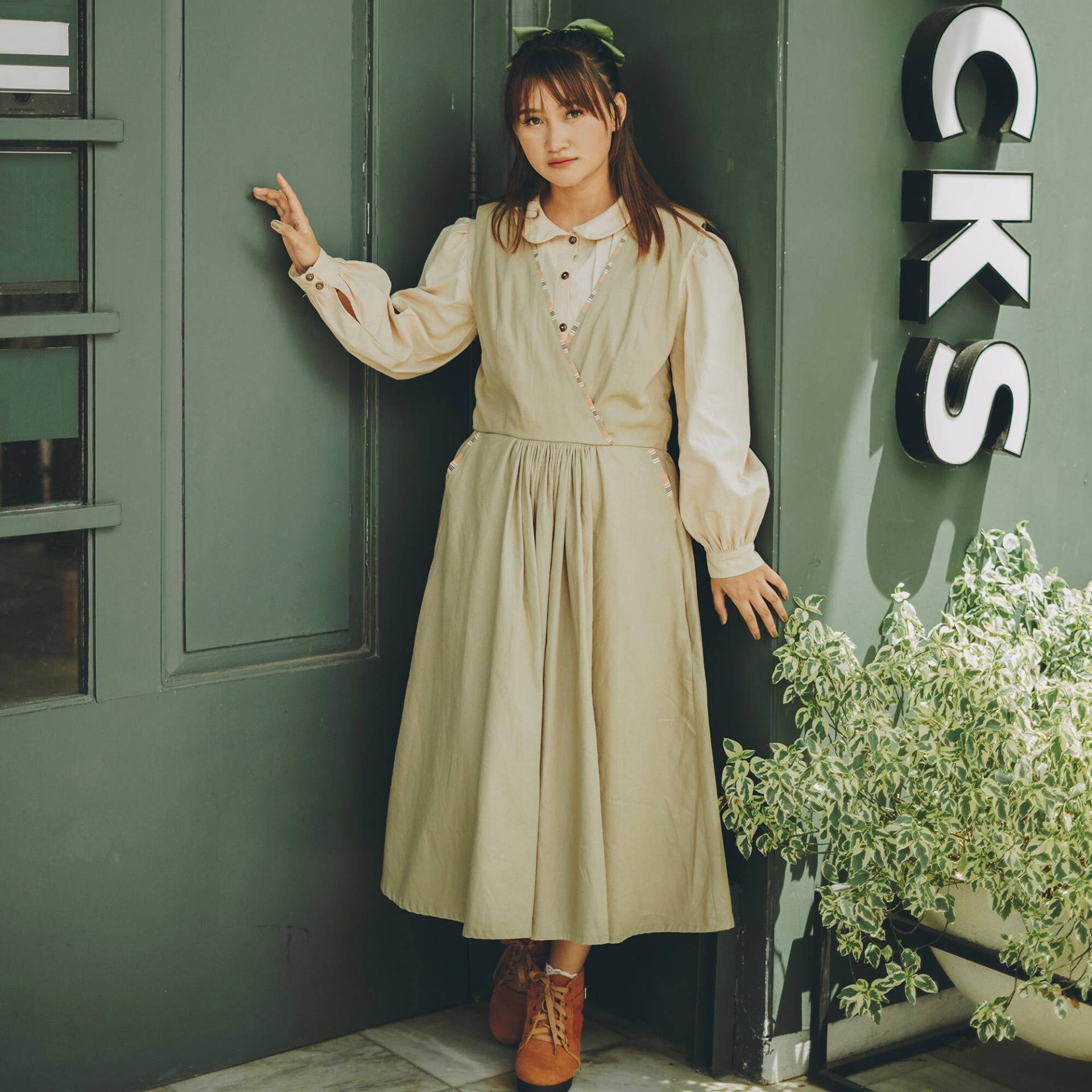 Leinen Midi Kleid, Kleid Mit Langem Rock, Trägerkleid, Tiefem Ausschnitt Und Tasche, Baumwollschürze, Schürze Leinen Midi Kleid, Kleid Mit Langem Rock, Trägerkleid, Tiefem Ausschnitt Und Tasche, Baumwollschürze, Schürze von CoruscateUnique