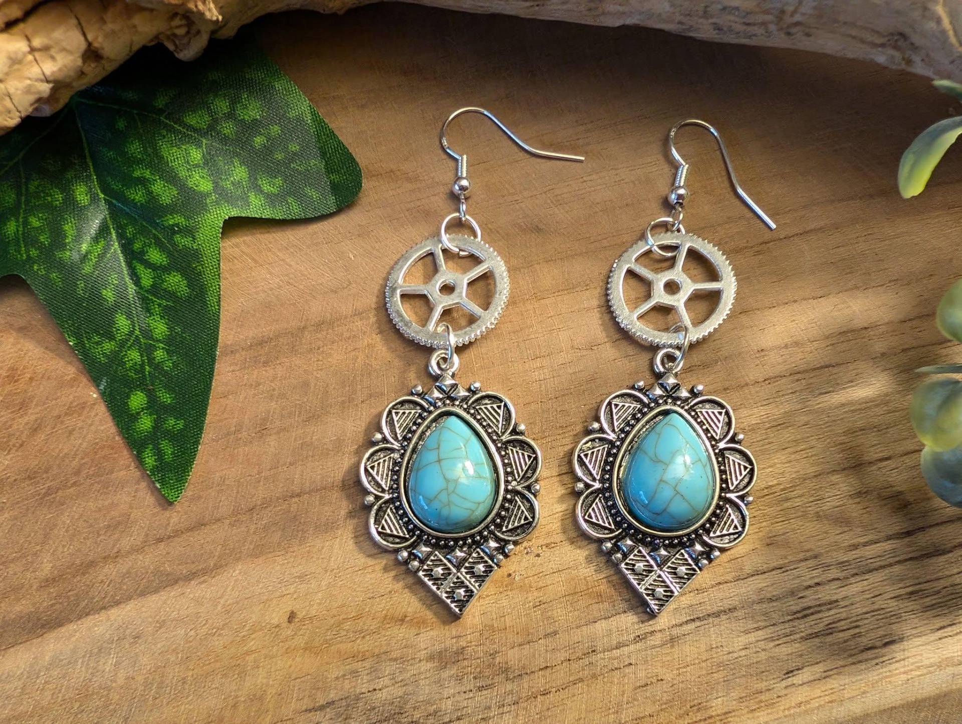 steampunk Ohrhänger Mit Zahnrad Und Türkis Imitat steampunk Ohrhänger Mit Zahnrad Und Türkis Imitat von CorvusLuna