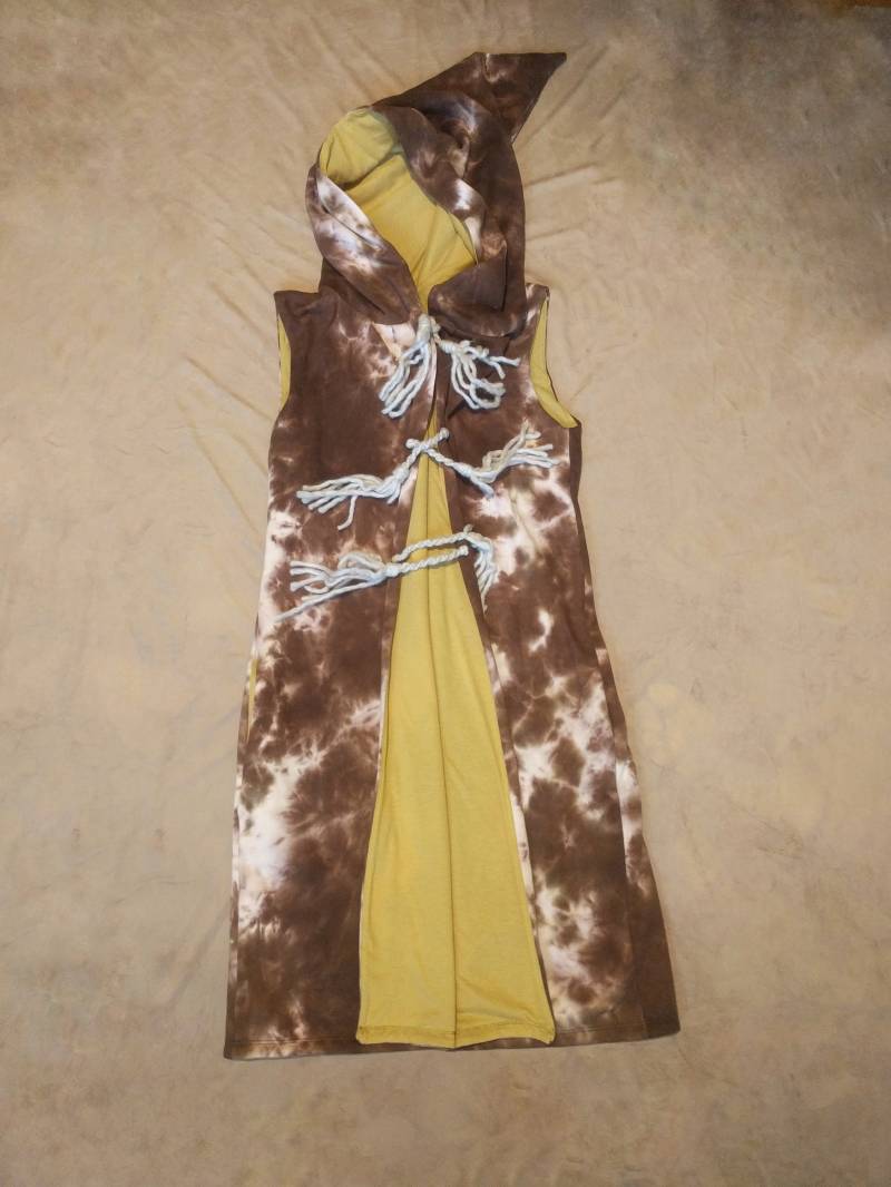 Batik Weste Mit Kapuze Braun Pixie Festival Wear Batik Weste Mit Kapuze Braun Pixie Festival Wear von CosmiaVision