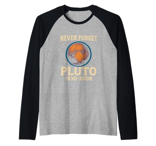 Pluto Never Forget Space Herren Planet Raglan Pluto Never Forget Space Herren Planet Raglan von Cosmic Voyager - Astronaut and Space Fashion
