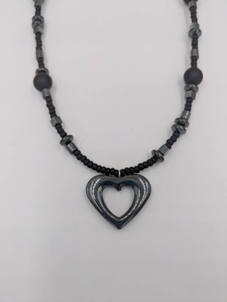 Naturstein Halskette Hämatit Onyx Herz Anhänger Erdung Chakra Schmuck Handgemachte Recycelt Naturstein Halskette Hämatit Onyx Herz Anhänger Erdung Chakra Schmuck Handgemachte Recycelt von CosmicEarthCrystals