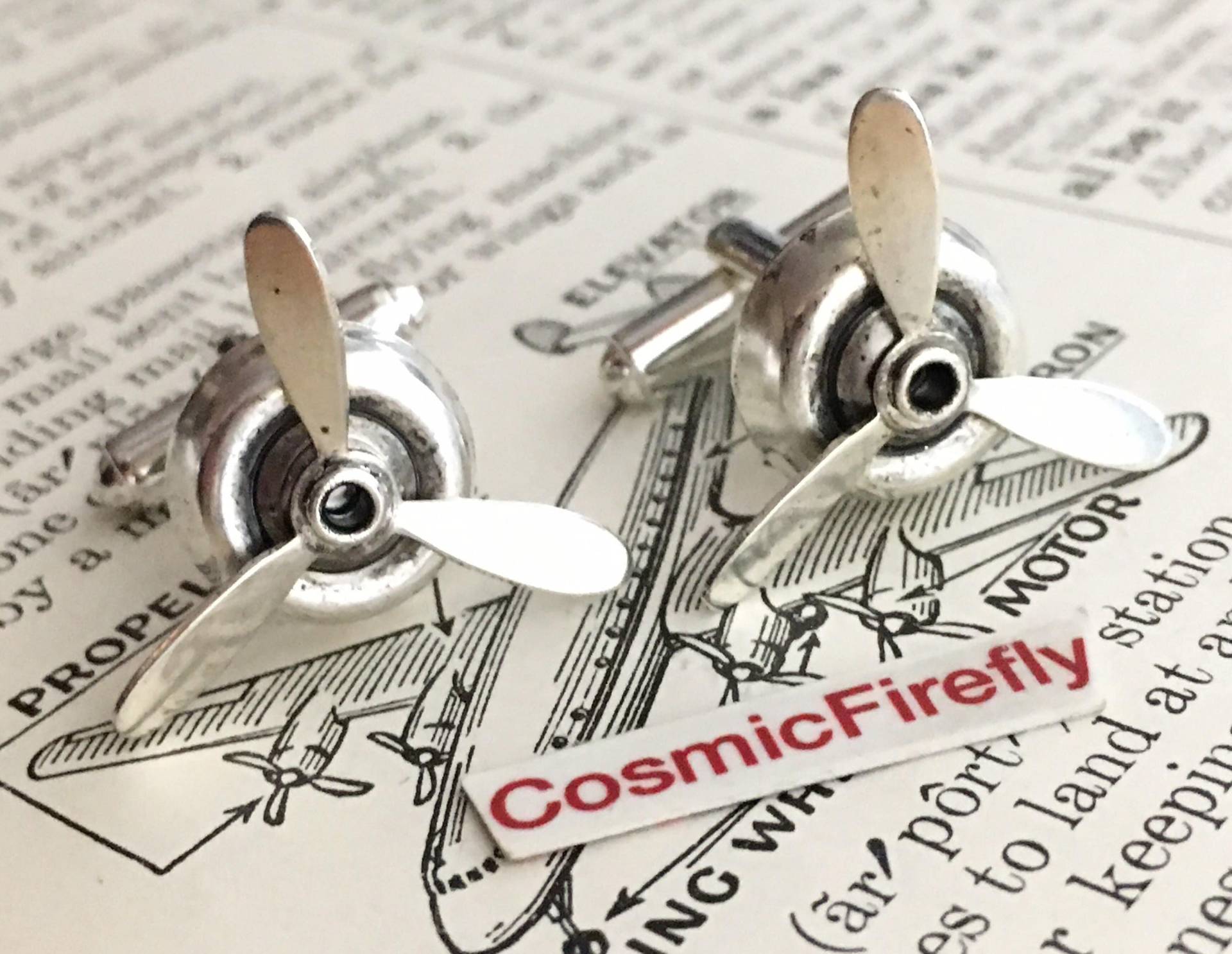 steampunk Propeller Manschettenknöpfe Spinning Handgefertigt in Den Usa Free Geschenk Box Antiqued Silver Plated Men Weihnachtsgeschenke von CosmicFirefly