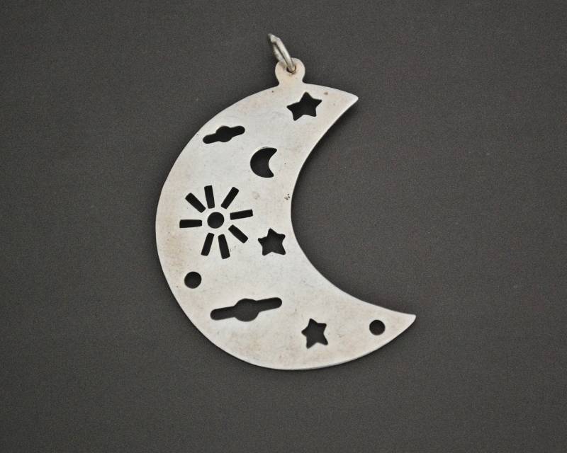 Moon Magic - Halbmond Amulett Sterling Silber Mond Anhänger von CosmicNorbu