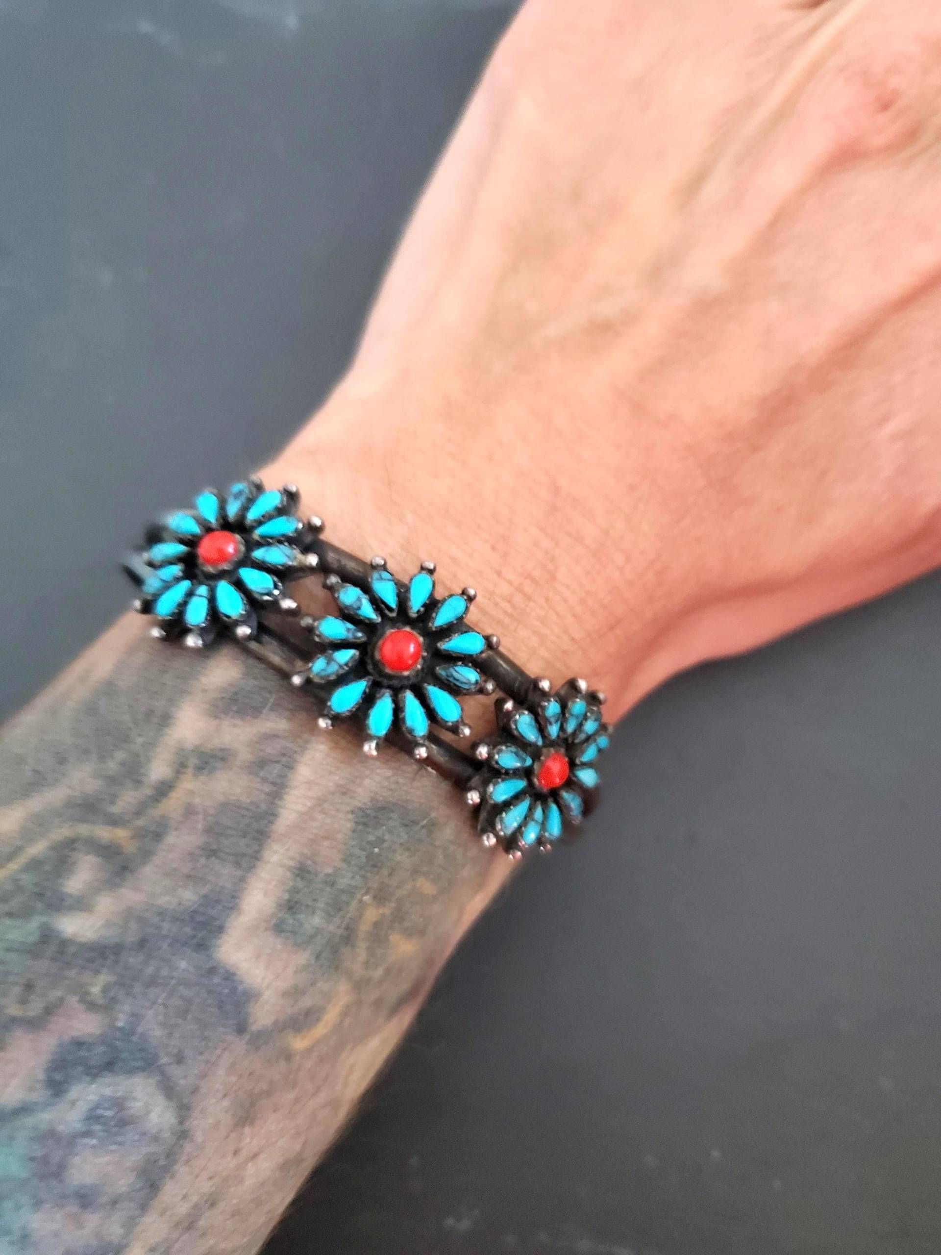 Zuni Cluster Türkis Armband - Klein von CosmicNorbu
