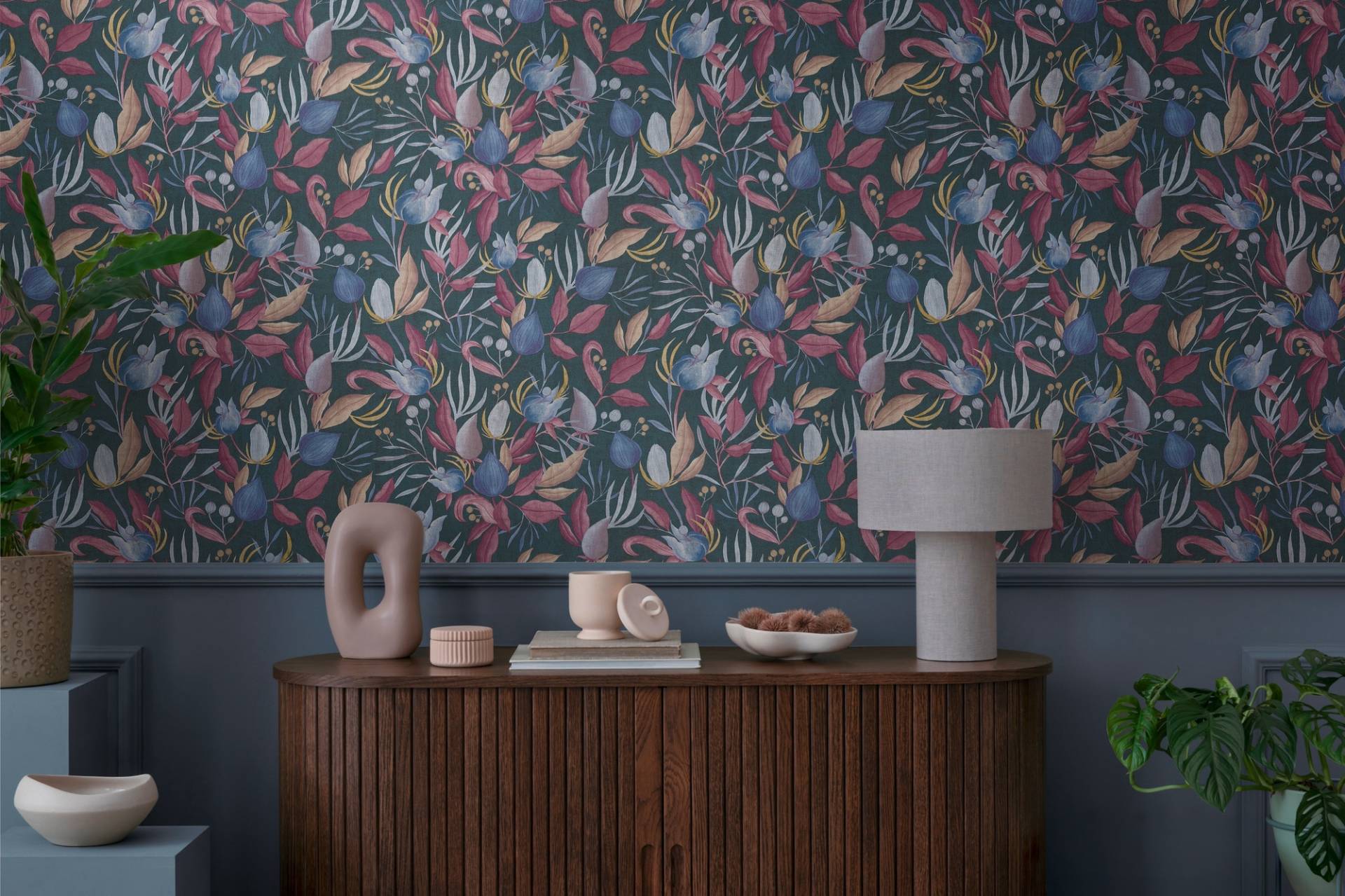 CosmoLiving by Cosmopolitan Vliestapete "Still Bloom – Florale Vliestapete" matt strukturiert Moderner Blütentraum mit sanfter Eleganz von Cosmoliving By Cosmopolitan