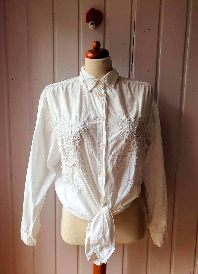 Bestickte Vintage Bluse in Offwhite, Gr.42 Spider von CostumeLoveRealities