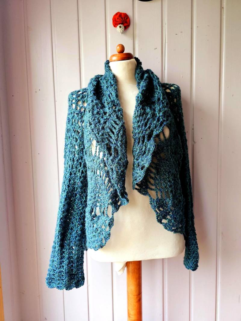 Handarbeit, Strickjacke Petrol, Gr.m/L von CostumeLoveRealities