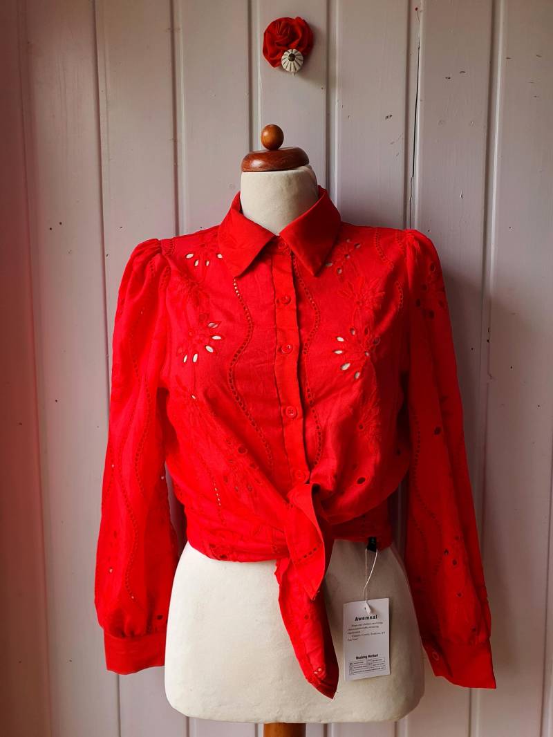 Korallenrot Und Lochstickerei Gr.38/40 Awemeal von CostumeLoveRealities