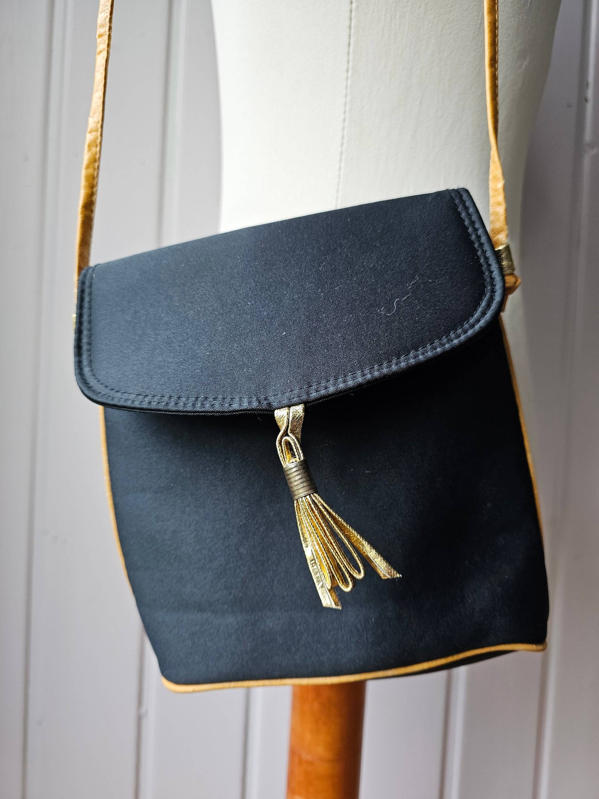 La Regale, Kleine Abendhandtasche Mit Gold Tassel von CostumeLoveRealities
