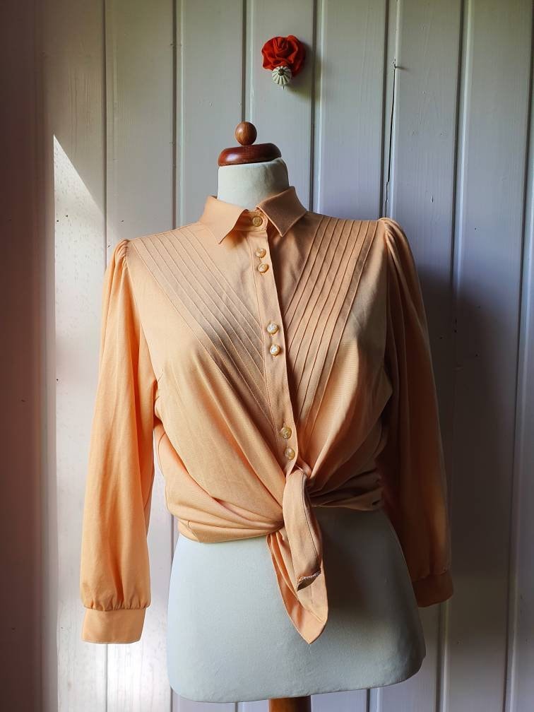 Pfirsich, Vintage Bluse, Biesen Und Geraffte Schulterpartie, Gr.38/40, Chris von CostumeLoveRealities