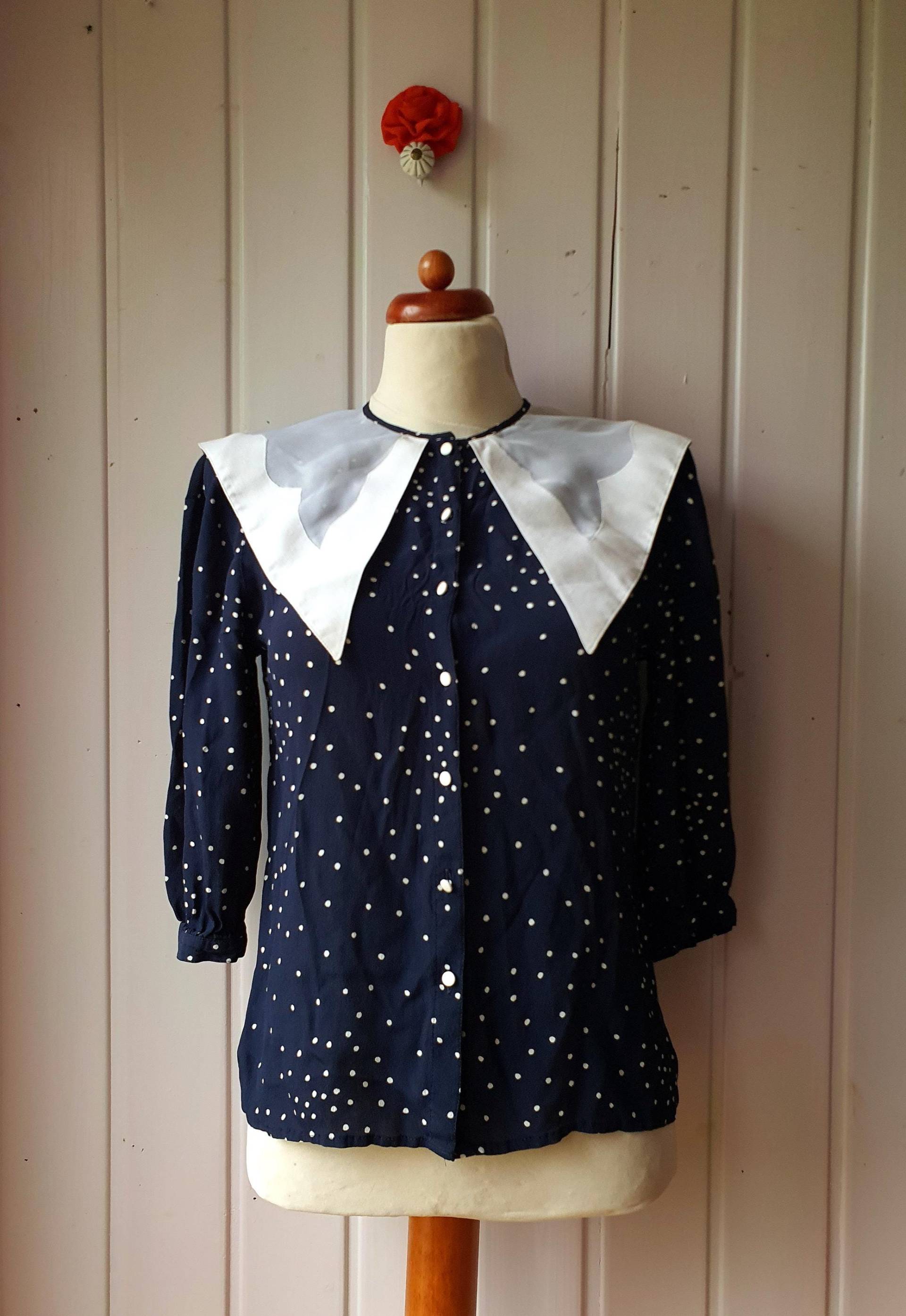 Vintage Bluse Mit Großem Kragen, Gr.36/38 von CostumeLoveRealities