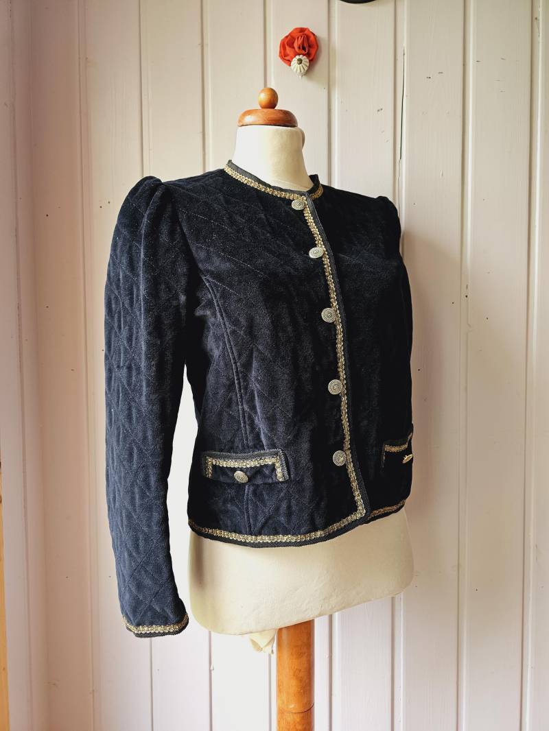 Vintage Samtjacke Mit Goldenem Besatz Gr.40/42 von CostumeLoveRealities