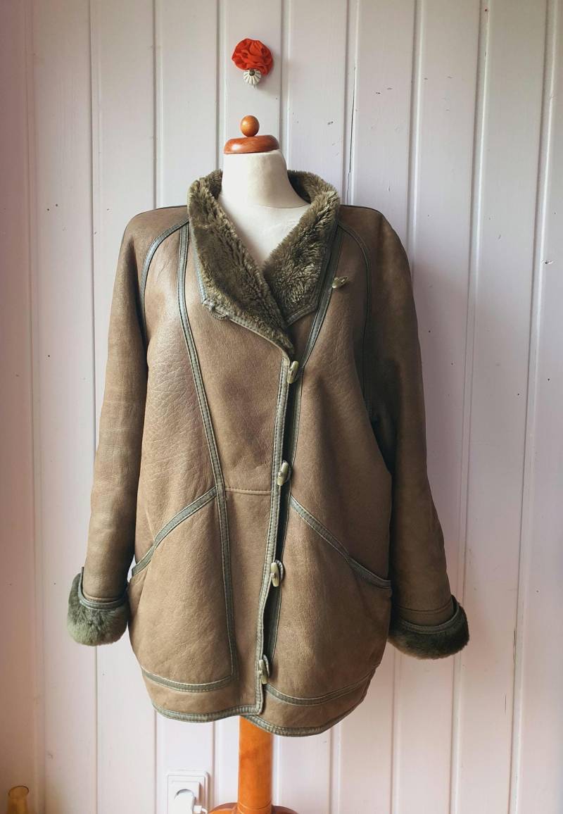 Vintage Teddyjacke, Leder , Caticceli, Gr.42 von CostumeLoveRealities