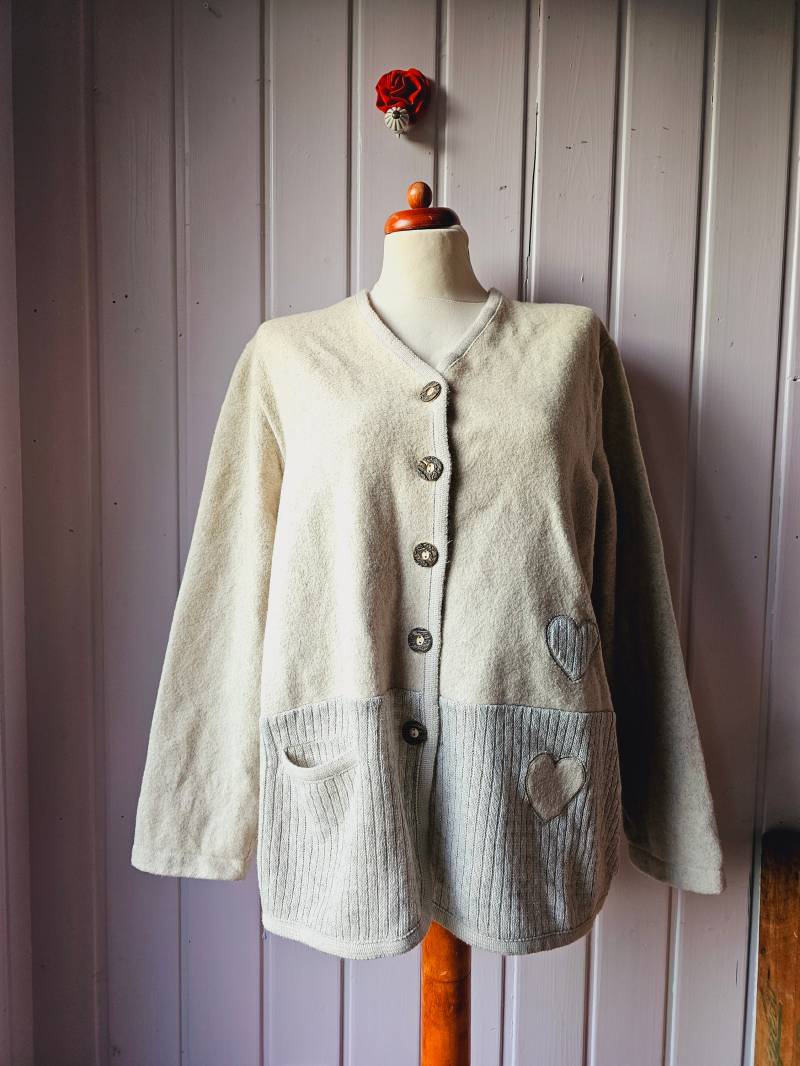 Wolle, Vintage Strickjacke Landhaus Créme, Auer Alm Style von CostumeLoveRealities