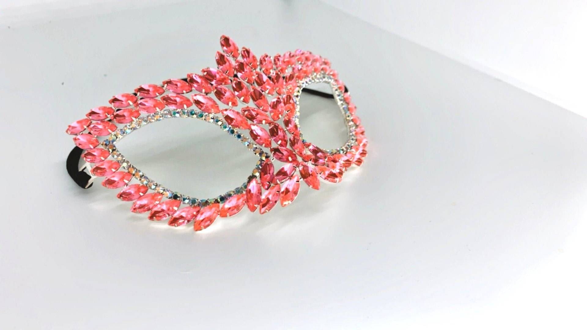 strass Maske von CostumeSupply