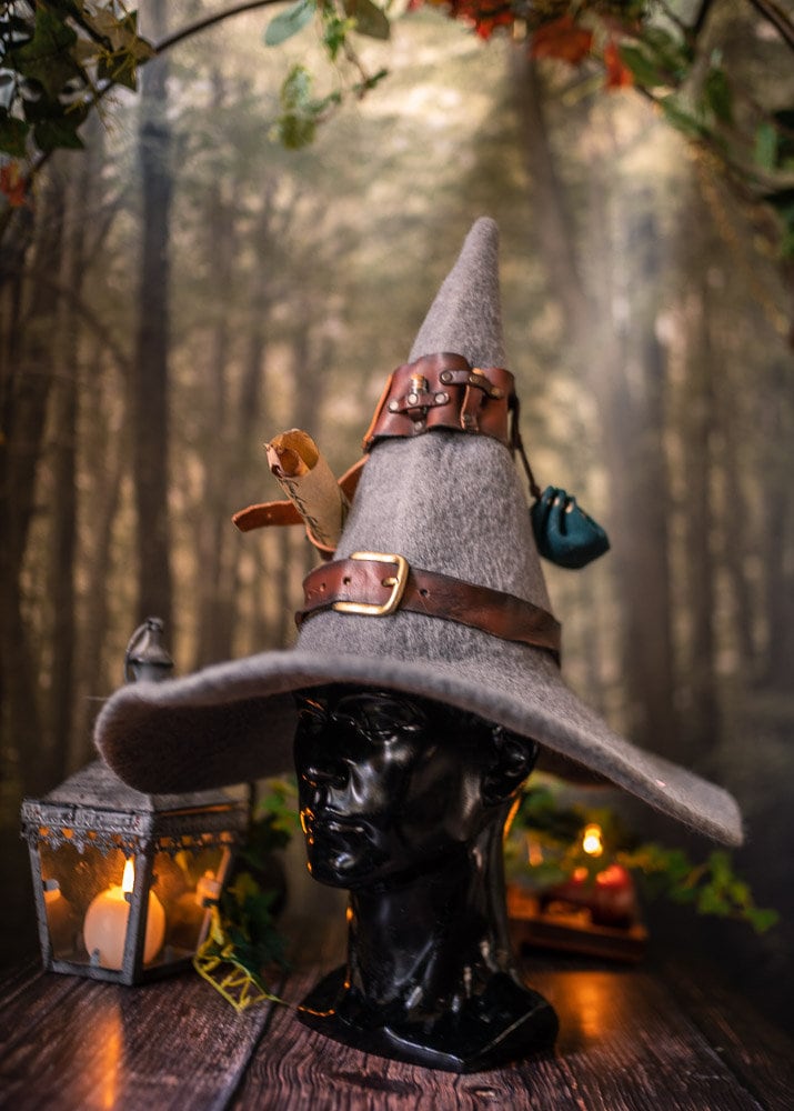 Alchemist Hexenhut Abenteurer Larp Zauberer Wald Hut Gefilzte Mütze Wolle Halloween Kostüm Hexenkostüm von CostureroReal
