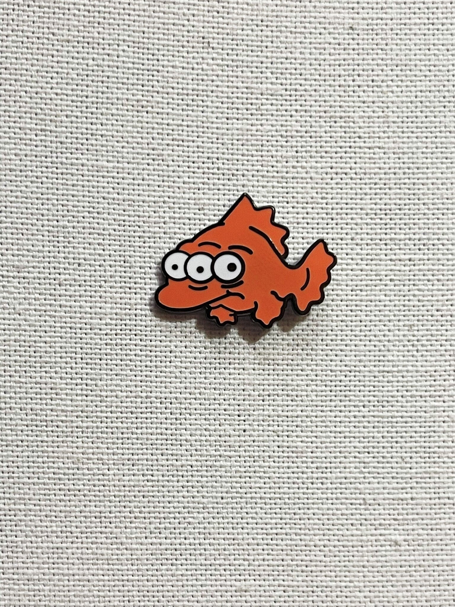 Blinky Fisch Die Simpsons Metall Emaille Pin Anstecker 90Er Jahre Cartoon Anstecknadel Tasche Rucksack Abzeichen Accessoire Blinky Fisch Die Simpsons Metall Emaille Pin Anstecker 90Er Jahre Cartoon Anstecknadel Tasche Rucksack Abzeichen Accessoire von CosyIslandLiving