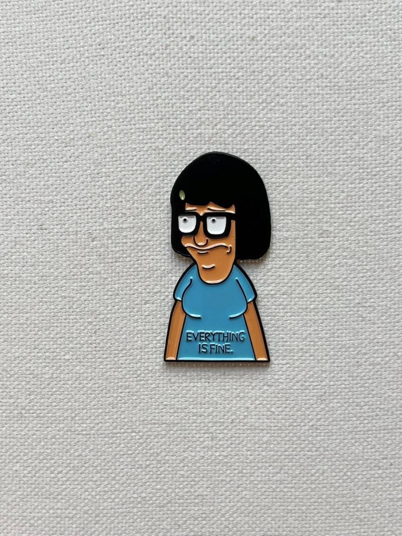 Bob's Burgers - Tina Belcher Alles Ist Fein Metall Emaille Pin Anstecker Anstecknadel Bob's Burgers - Tina Belcher Alles Ist Fein Metall Emaille Pin Anstecker Anstecknadel von CosyIslandLiving
