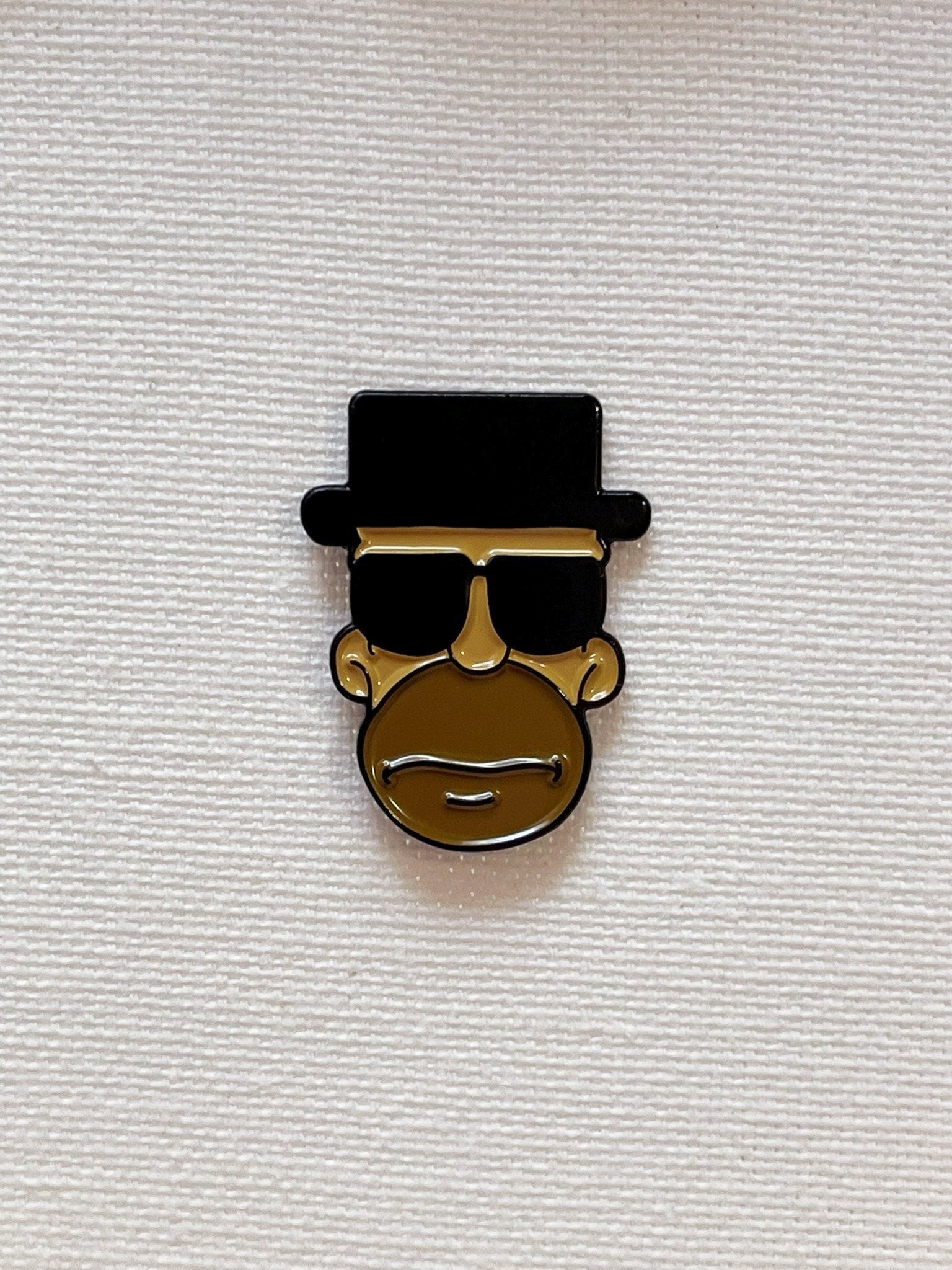 Die Simpsons Homer Simpson Crossover Walter White Heisenberg Metall Emaille Pin Anstecker Anstecknadel Tasche Rucksack Abzeichen Accessoire Die Simpsons Homer Simpson Crossover Walter White Heisenberg Metall Emaille Pin Anstecker Anstecknadel Tasche Rucksack Abzeichen Accessoire von CosyIslandLiving