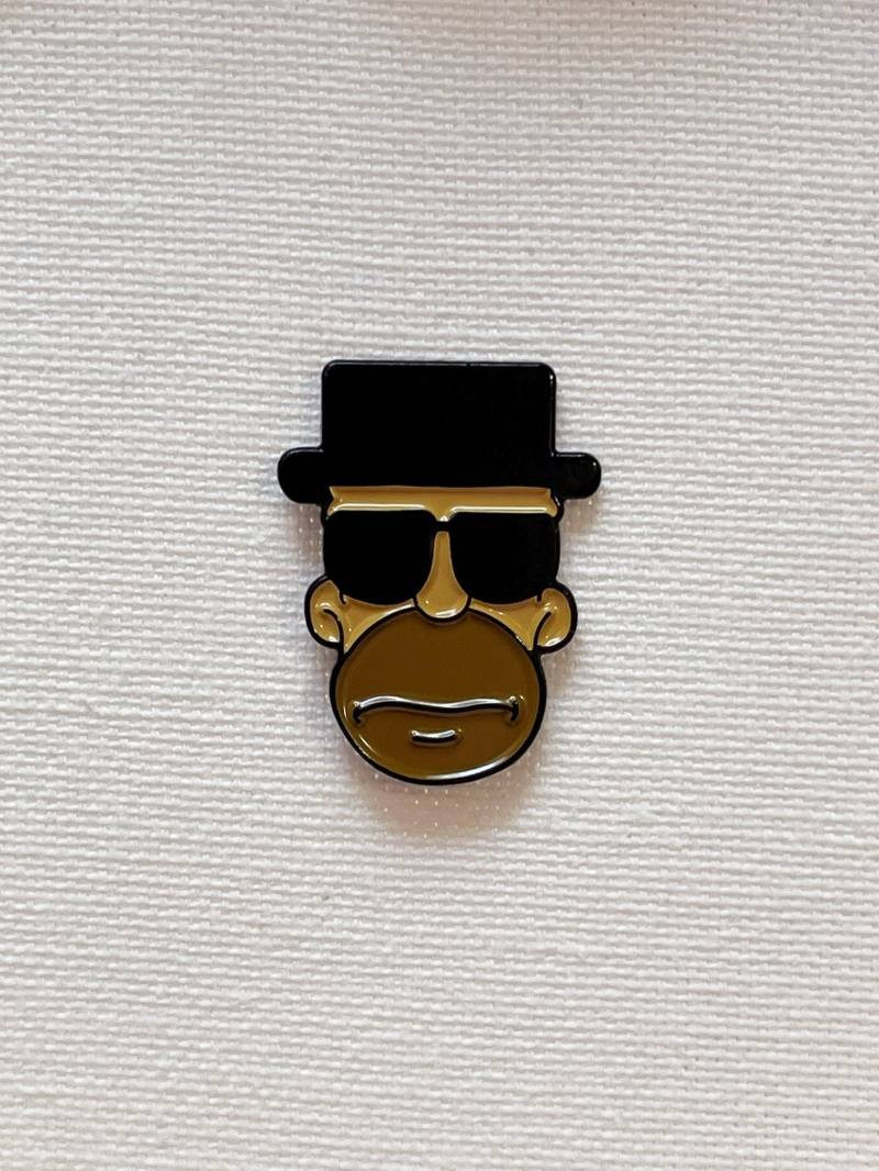 Die Simpsons Homer Simpson Crossover Walter White Heisenberg Metall Emaille Pin Anstecker Anstecknadel Tasche Rucksack Abzeichen Accessoire Die Simpsons Homer Simpson Crossover Walter White Heisenberg Metall Emaille Pin Anstecker Anstecknadel Tasche Rucksack Abzeichen Accessoire von CosyIslandLiving