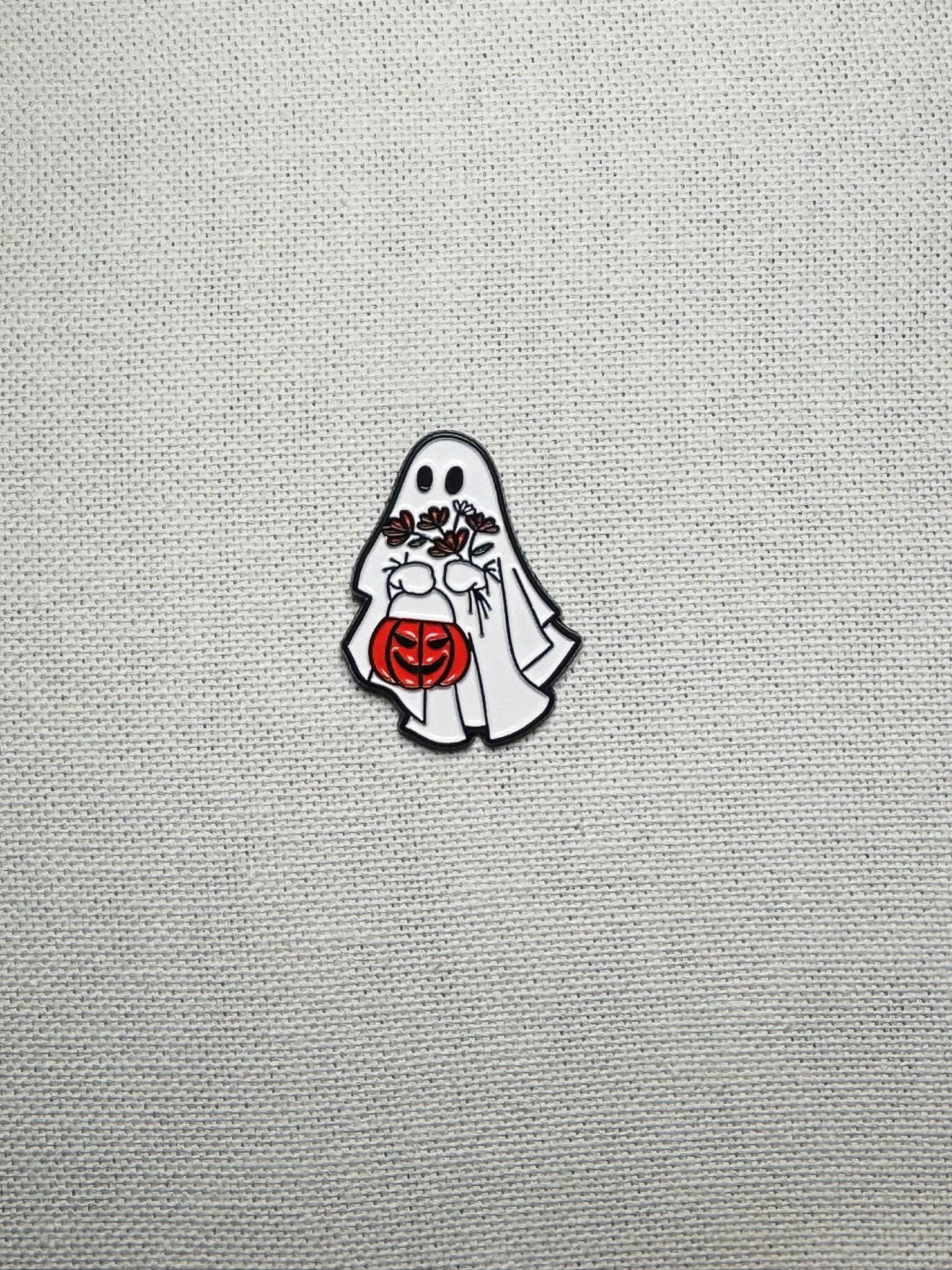 Halloween Geist Kostüm Kürbis Laterne Metall Emaille Pin Anstecker Anstecknadel Tasche Rucksack Abzeichen Accessoire Halloween Geist Kostüm Kürbis Laterne Metall Emaille Pin Anstecker Anstecknadel Tasche Rucksack Abzeichen Accessoire von CosyIslandLiving