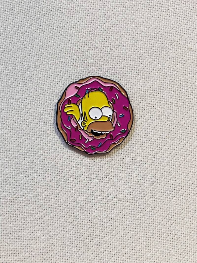 Homer Simpson Donut Die Simpsons Metall Emaille Pin Anstecker Anstecknadel Tasche Rucksack Abzeichen Accessoire Homer Simpson Donut Die Simpsons Metall Emaille Pin Anstecker Anstecknadel Tasche Rucksack Abzeichen Accessoire von CosyIslandLiving