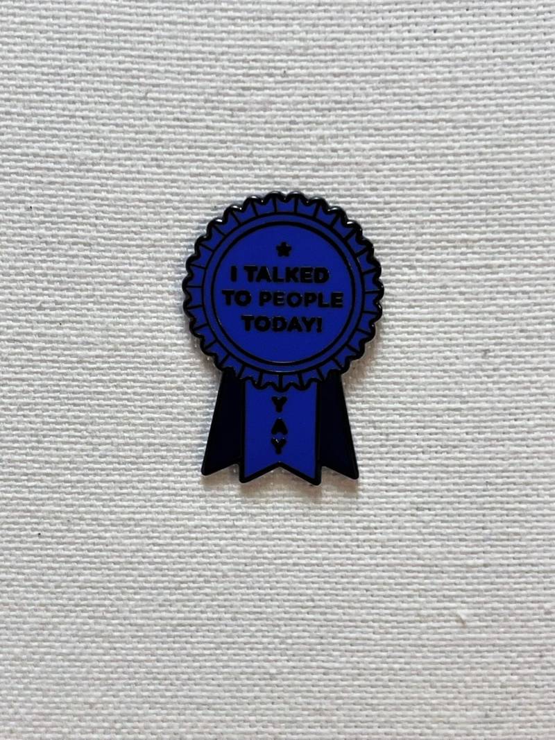 Ich Habe Heute Mit Leuten Gesprochen. Juhu Metall Emaille Pin Anstecker Herstellen Award Orden Anstecknadel Tasche Rucksack Abzeichen Accessoire Ich Habe Heute Mit Leuten Gesprochen. Juhu Metall Emaille Pin Anstecker Herstellen Award Orden Anstecknadel Tasche Rucksack Abzeichen Accessoire von CosyIslandLiving