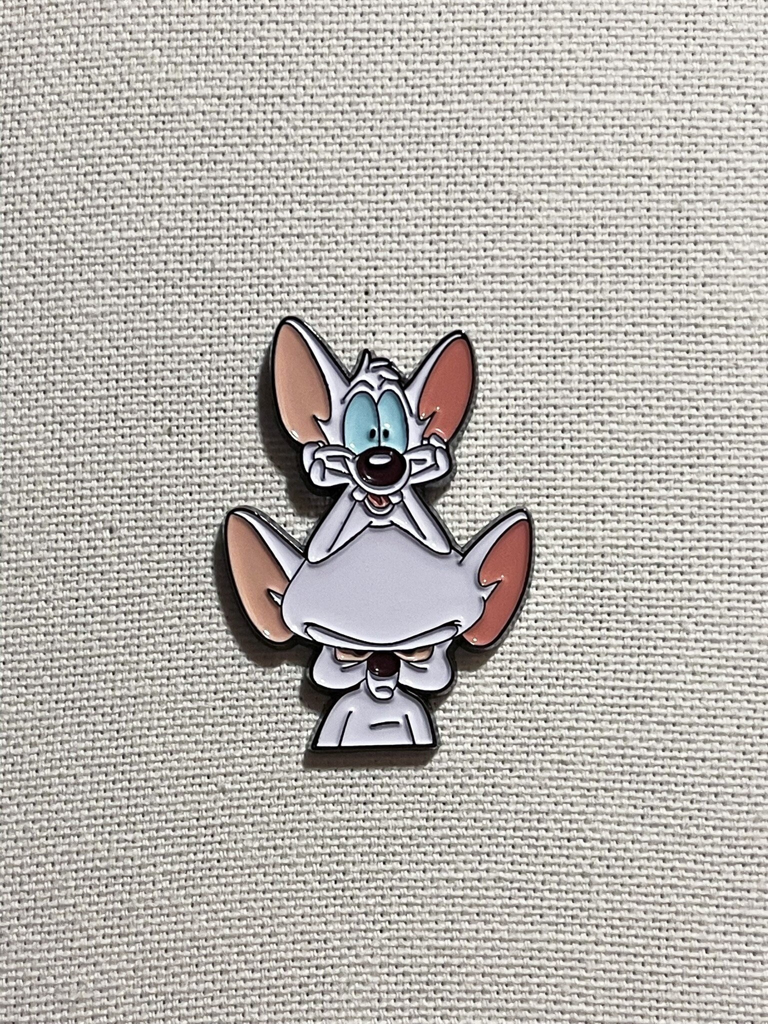 Pinky & The Brain Metall Emaille Pin Anstecker Anstecknadel Tasche Rucksack Abzeichen Accessoire Pinky & The Brain Metall Emaille Pin Anstecker Anstecknadel Tasche Rucksack Abzeichen Accessoire von CosyIslandLiving