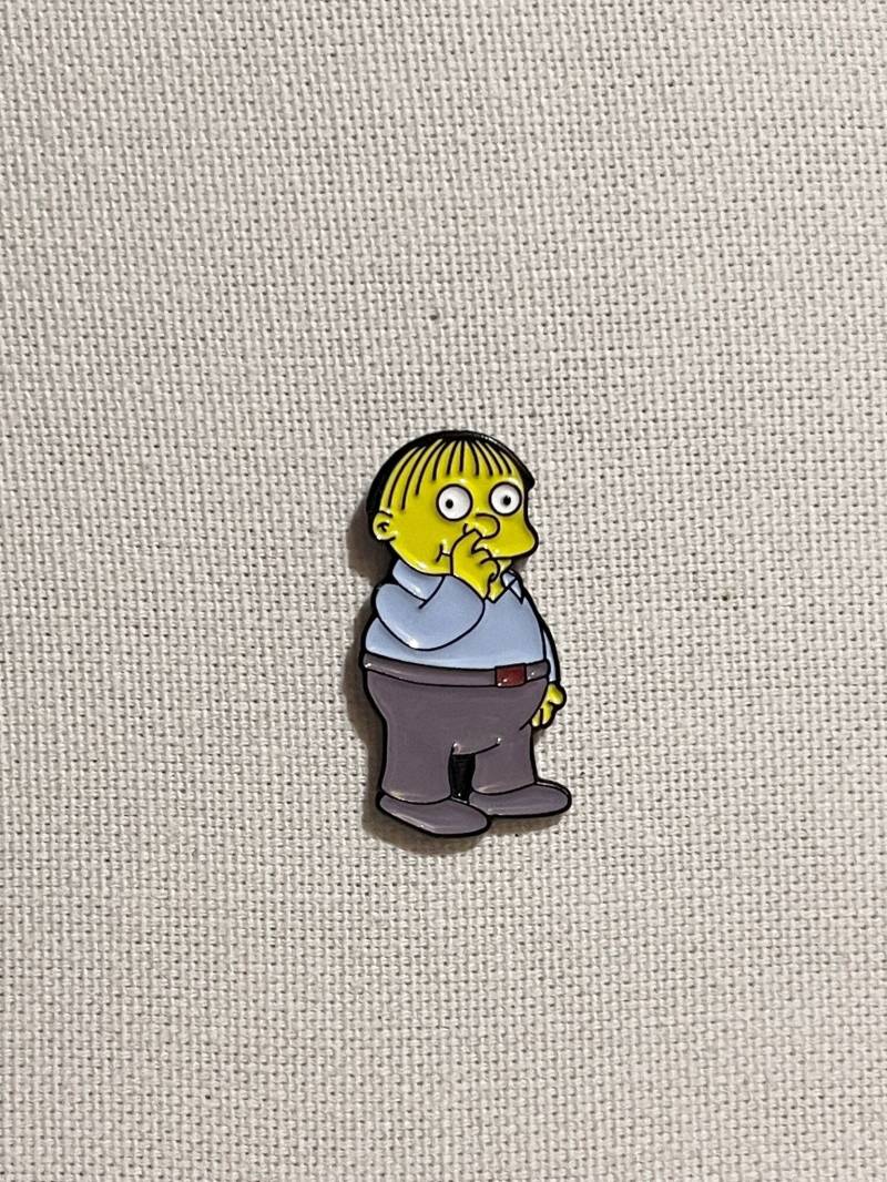 Ralph Wiggum Die Simpsons Metall Emaille Pin Anstecker Anstecknadel Tasche Rucksack Abzeichen Accessoire Ralph Wiggum Die Simpsons Metall Emaille Pin Anstecker Anstecknadel Tasche Rucksack Abzeichen Accessoire von CosyIslandLiving