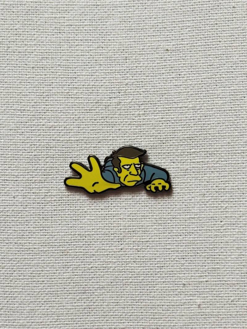 Seymour Skinner Die Simpsons Metall Emaille Pin Anstecker 90Er Jahre Cartoon Anstecknadel Tasche Rucksack Abzeichen Accessoire Seymour Skinner Die Simpsons Metall Emaille Pin Anstecker 90Er Jahre Cartoon Anstecknadel Tasche Rucksack Abzeichen Accessoire von CosyIslandLiving