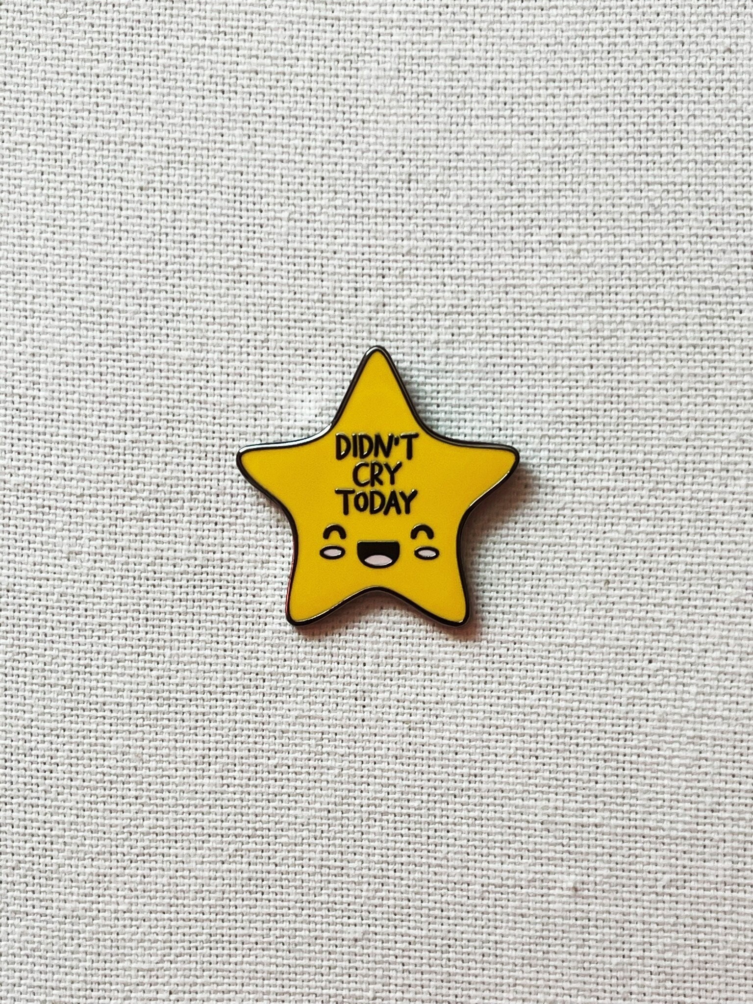 Stern Didn't Cry Today Metall Emaille Pin Anstecker Befestigen Sternchen Smiley Anstecknadel Tasche Rucksack Abzeichen Accessoire Stern Didn't Cry Today Metall Emaille Pin Anstecker Befestigen Sternchen Smiley Anstecknadel Tasche Rucksack Abzeichen Accessoire von CosyIslandLiving