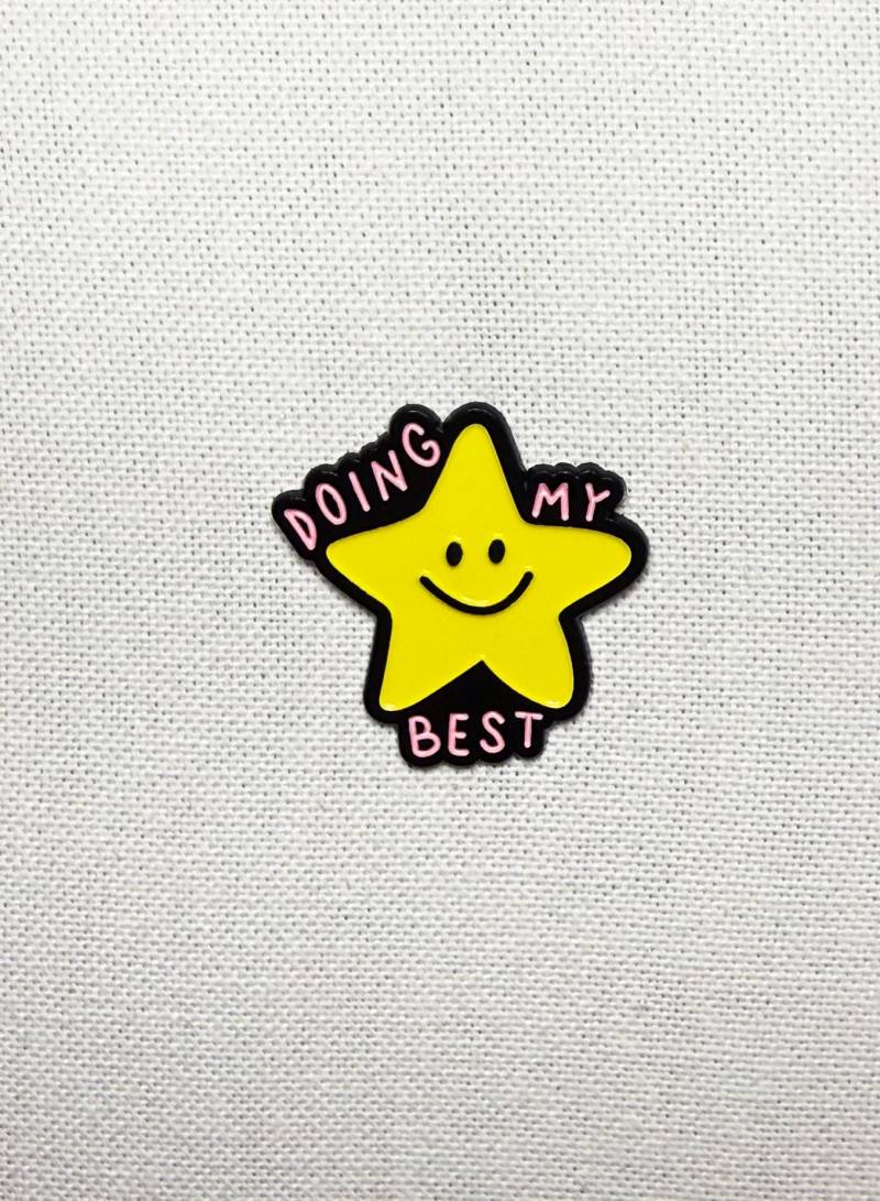 Stern Doing My Best Metall Emaille Pin Anstecker Sternchen Smiley Anstecknadel Tasche Rucksack Abzeichen Accessoire von CosyIslandLiving