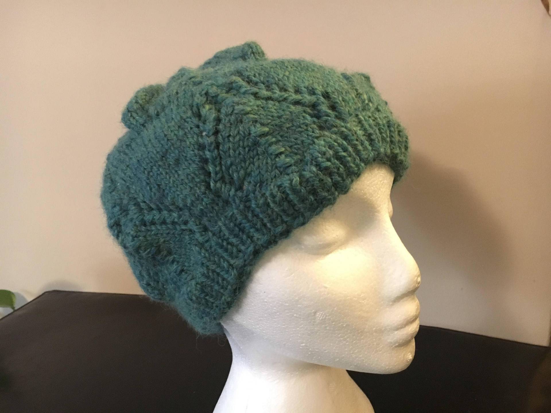 Handgestrickte Beanie Mütze Handgestrickte Beanie Mütze von CosyKnitting121