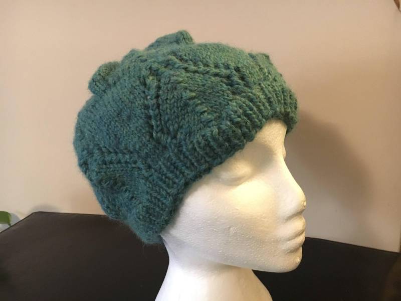 Handgestrickte Beanie Mütze Handgestrickte Beanie Mütze von CosyKnitting121