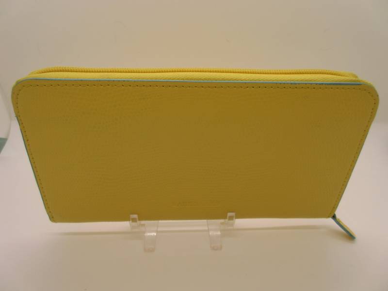 Baekgaard Gelbes Portemonnaie 8"L X 4"W 1"D von CottageClassicsLLC