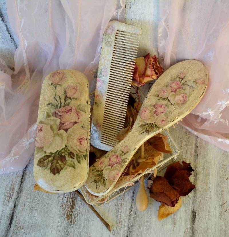 Decoupage Holz Shabby Chic Haarbürste Und Kamm-Set, Brillenetui, Rustikales Deko-Haar Benutzerdefiniertes Set, Personalisiertes Geschenk, Shower Decoupage Holz Shabby Chic Haarbürste Und Kamm-Set, Brillenetui, Rustikales Deko-Haar Benutzerdefiniertes Set, Personalisiertes Geschenk, Shower von CottageVintageShabby