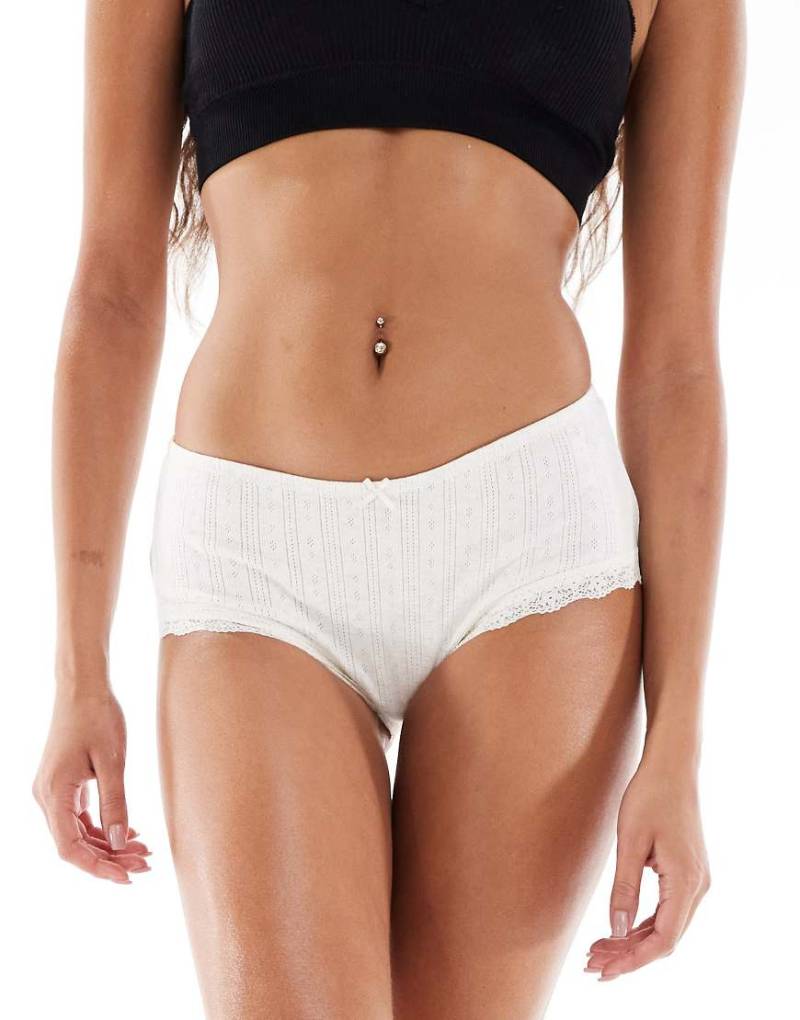 Cotton On - Boyshort-Slip aus Baumwollspitze in Butterscotch-Weiß von Cotton On