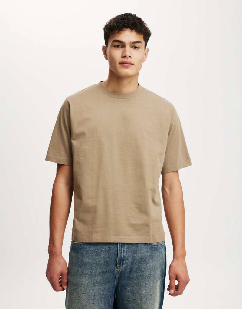 Cotton On - Cropped Fit T-Shirt in Beige-Neutral von Cotton On