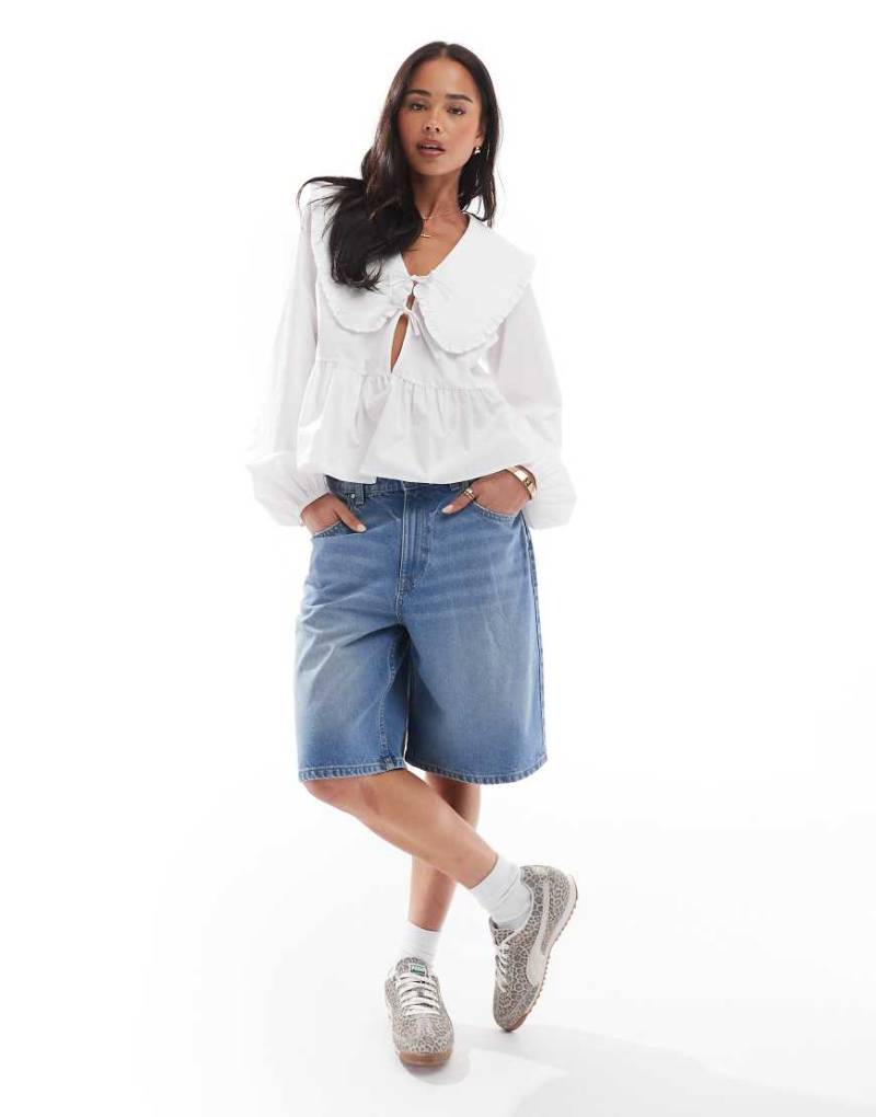 Cotton On - Extrem weite Jeansjorts in Haze-Blau von Cotton On