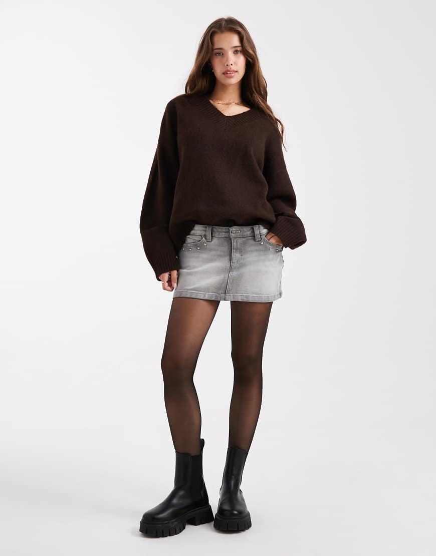 Cotton On - Mini-Jeansrock in Grau mit Nietenbesatz Cotton On - Mini-Jeansrock in Grau mit Nietenbesatz von Cotton On