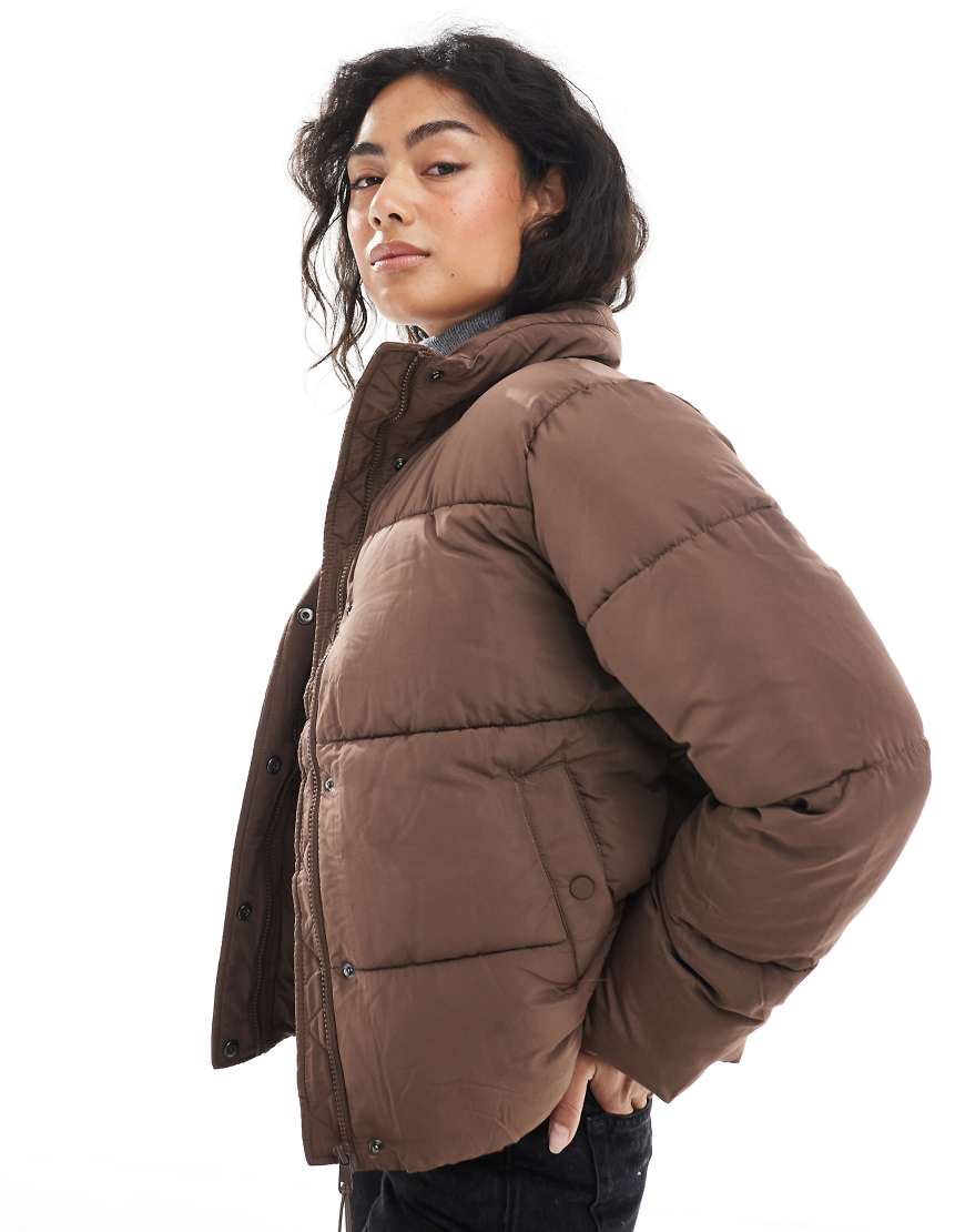 Cotton On - Pufferjacke in Taupe mit abnehmbarer Kapuze-Brown von Cotton:On