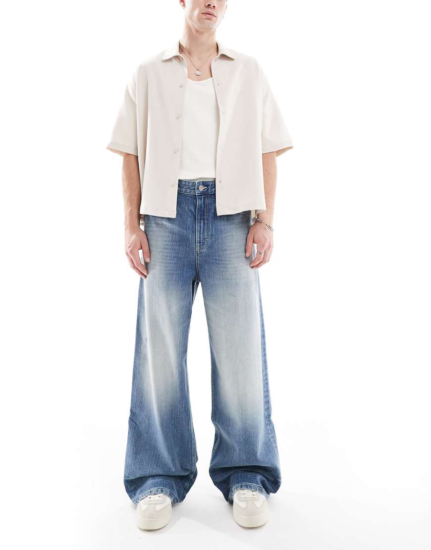 Cotton On - Superweite Jeans in Movin-Blau von Cotton On