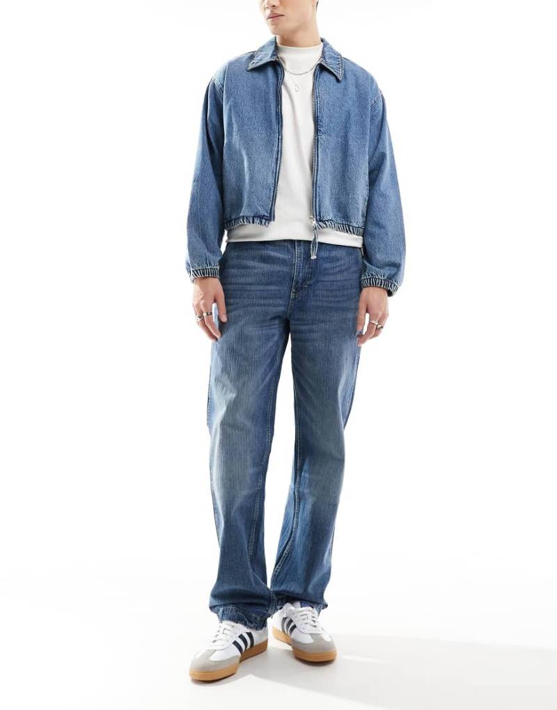Cotton On - Baggy Jeans in der Farbe Selvedge Rinse Blue-Blau von Cotton On