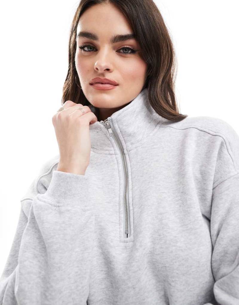 Cotton On - Classic - Oversize-Sweatshirt aus Fleece in Sanftgrau meliert mit kurzem Reißverschluss, Kombiteil von Cotton:On