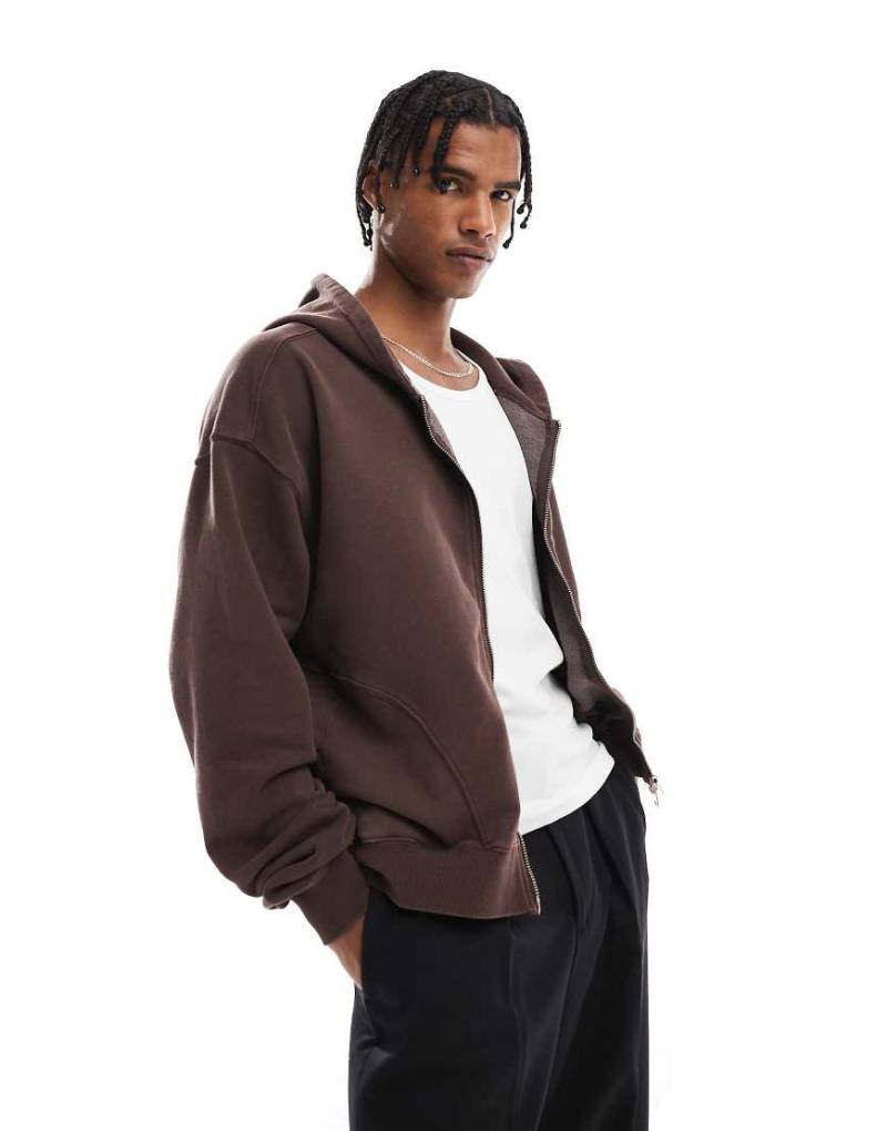 Cotton On - Cropped-Kapuzenjacke in dunklem Eichenbraun mit Reißverschluss-Grau von Cotton On